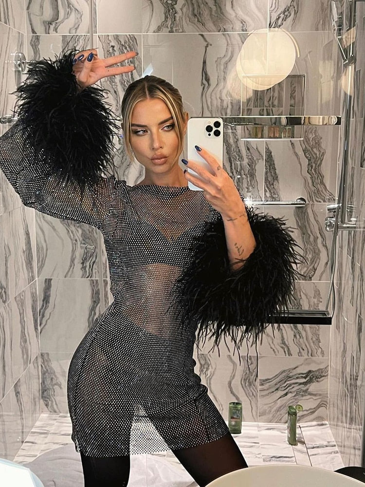 Damen Cocktailkleid | Glänzendes Design Mit Modernem Charakter-Orthomode.de