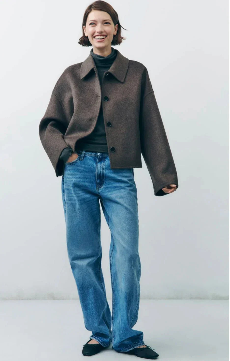 Kurze Jacke Mit Fronttaschen Für Damen | Klassisch