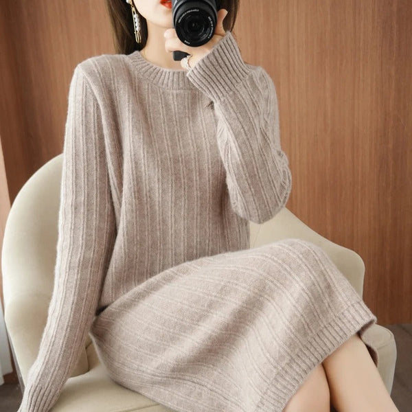 Gestricktes Mittellanges Pulloverkleid | Winter
