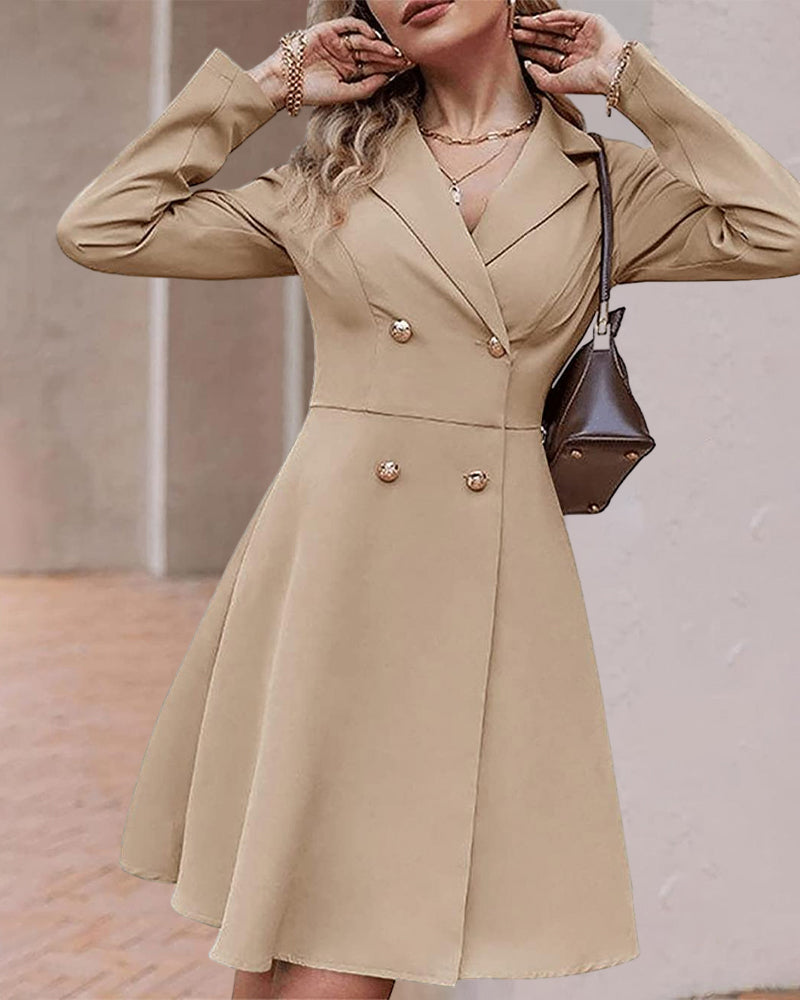 Isha - Elegantes Kleid mit Knöpfen