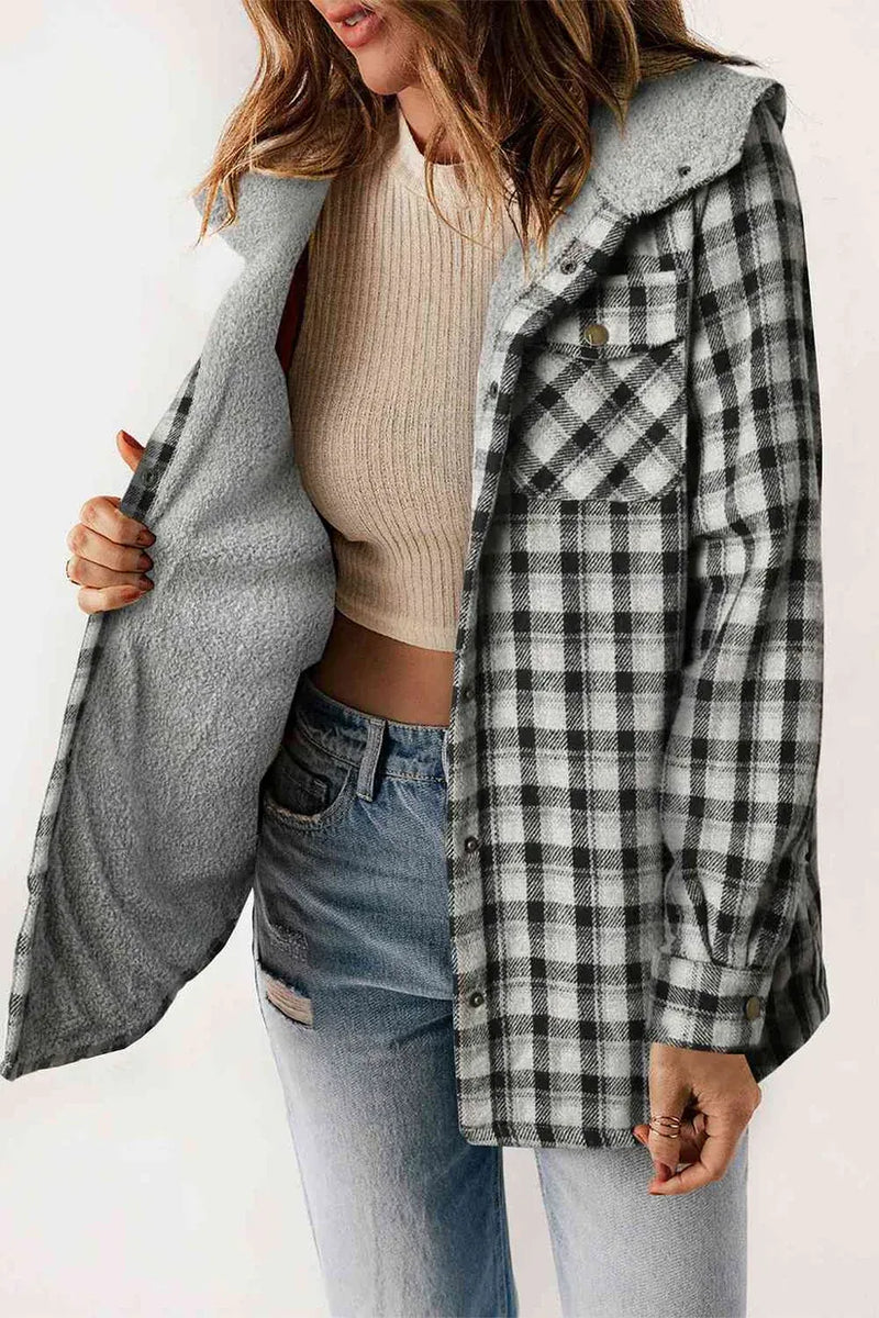 Sylvana - Bequeme Damen-Kapuzenjacke mit Karomuster