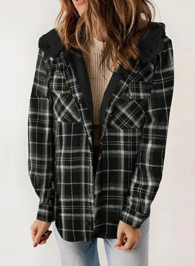 Sylvana - Bequeme Damen-Kapuzenjacke mit Karomuster