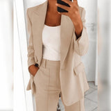 Eleganter Zweiteiliger Blazeranzug Für Frauen