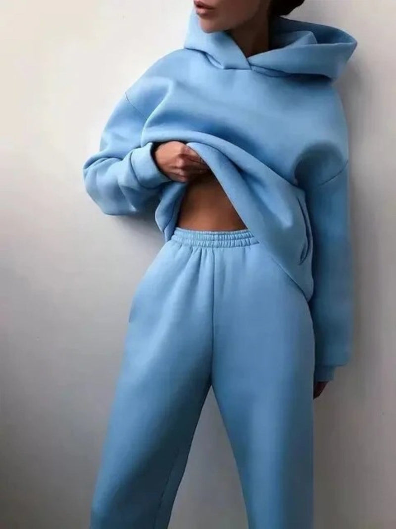 Stylisches Kapuzenpullover Und Hosen-set Für Frauen