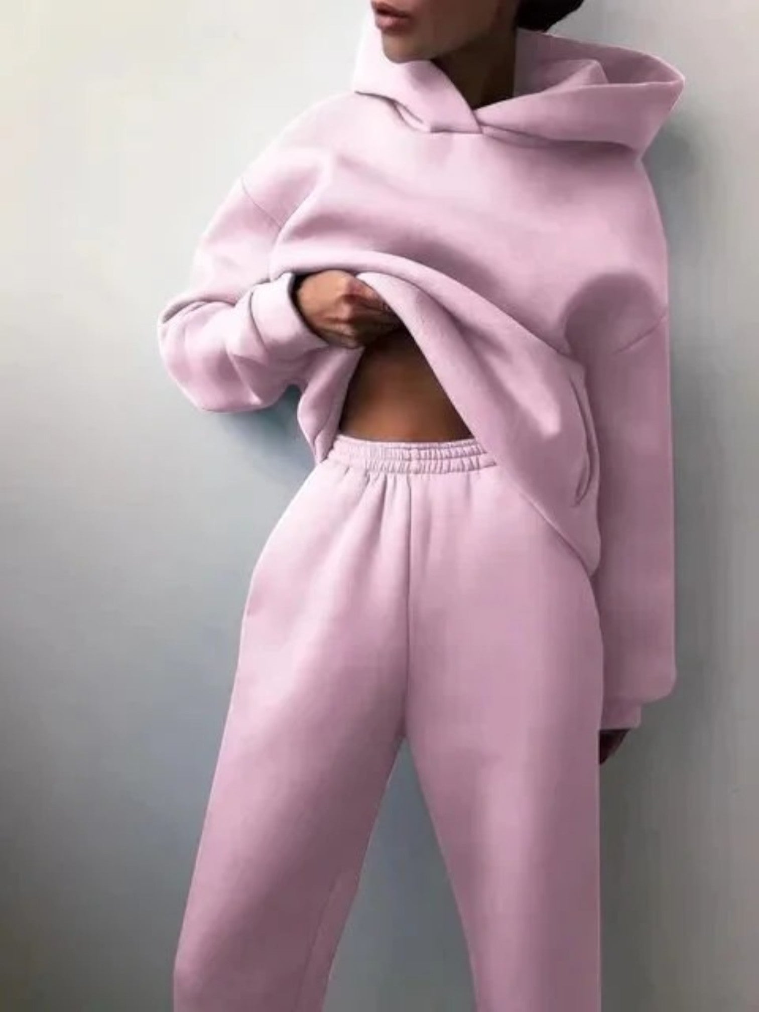 Stylisches Kapuzenpullover Und Hosen-set Für Frauen