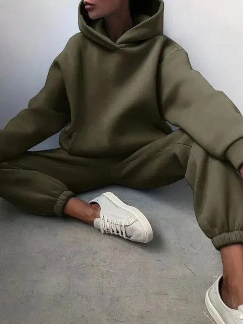 Stylisches Kapuzenpullover Und Hosen-set Für Frauen