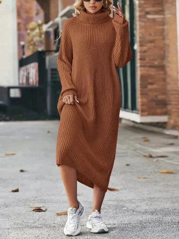 Rollkragen-Strickkleid | Midi