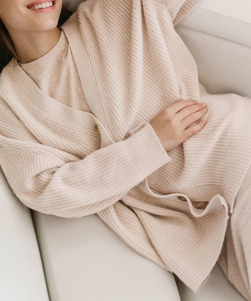 Gerippte Strickjacke Mit V-ausschnitt Für Frauen | Übergröße