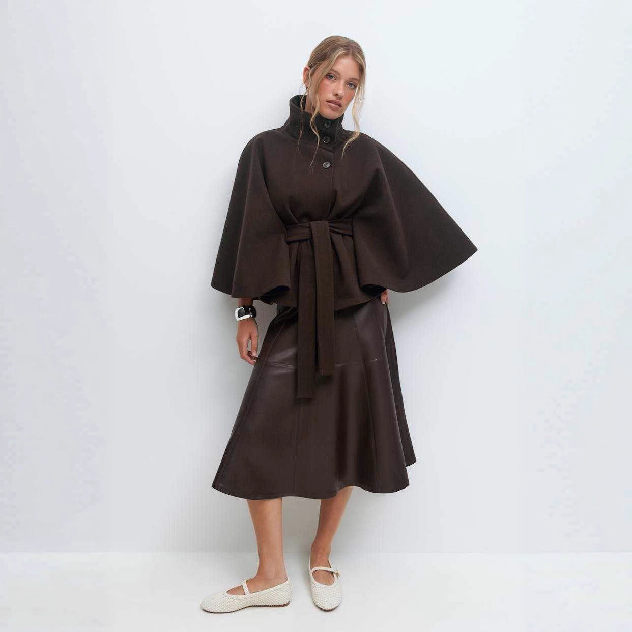 Damen Übergangsjacke | Moderner Umhang Schnitt Mit Gürtel