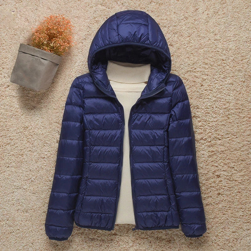 Stylische Winterjacke Mit Reißverschluss Und Kapuze Und Langen Ärmeln | Winter