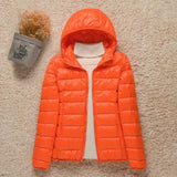 Stylische Winterjacke Mit Reißverschluss Und Kapuze Und Langen Ärmeln | Winter