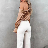 Alma - Beige Satinbluse mit einer Schulter