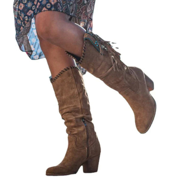 Hohe Cowboystiefel Für Den Winter | Quadratische Absätze