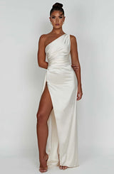 Damen Abendkleid mit Seitenschlitz | One Shoulder