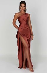 Damen Abendkleid mit Seitenschlitz | One Shoulder