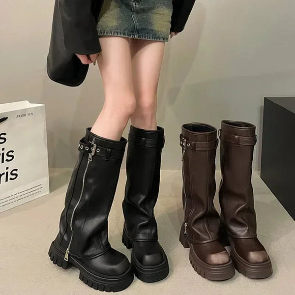 Plateaustiefel Für Den Winter | Quadratischer Absatz