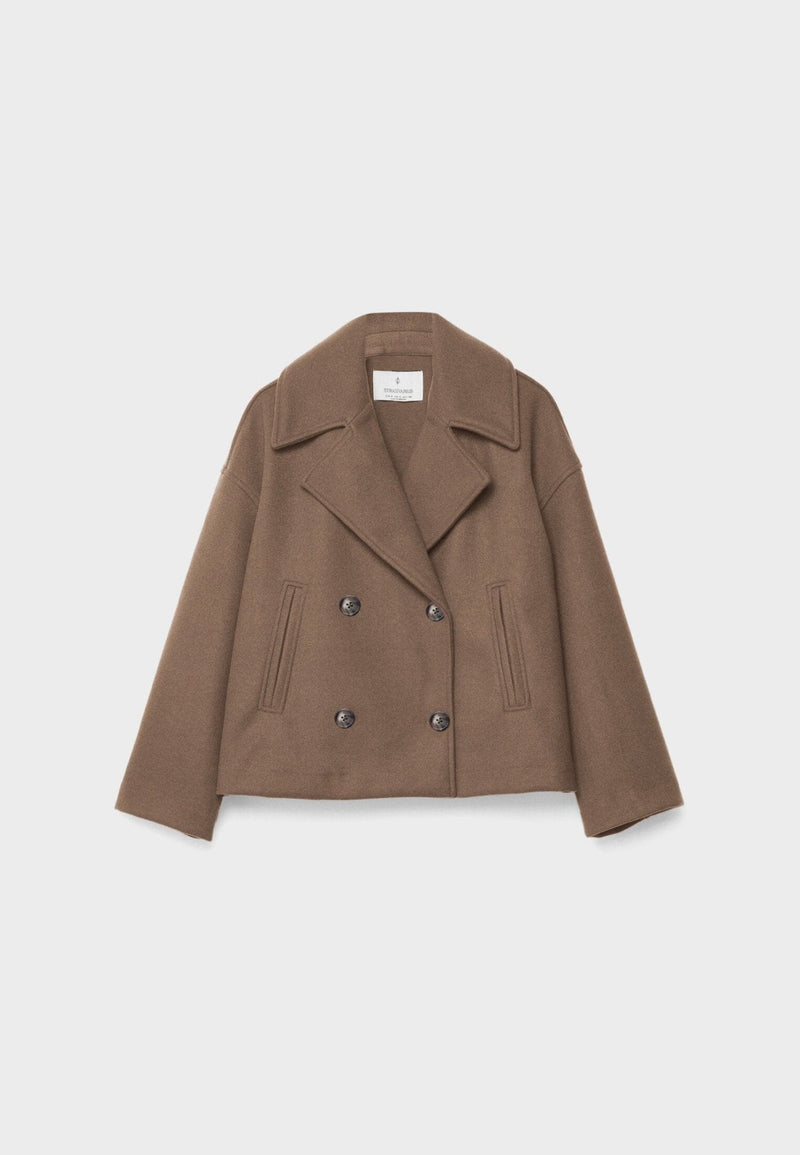 Kurze Damenjacke | Knopfdetail