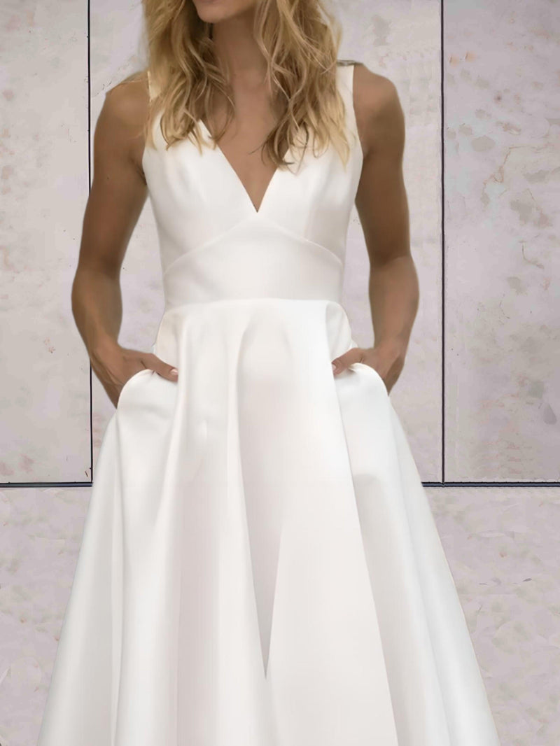 Cecelia - Minimalistisches ärmelloses Minibrautkleid