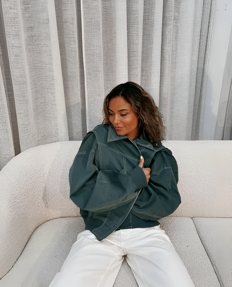 Ludmilla - Übergroße Damen Lederjacke