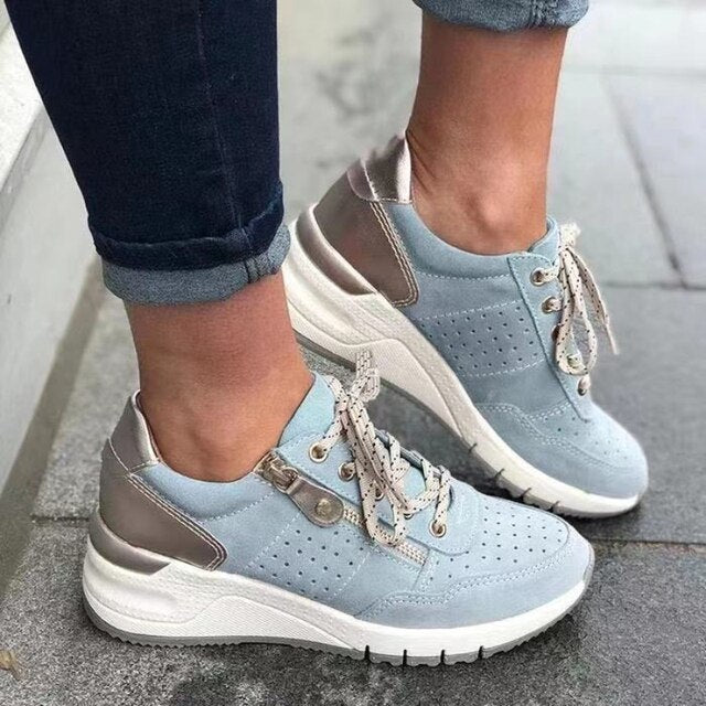 Nyah - Orthopädische Turnschuhe mit Keilabsätzen