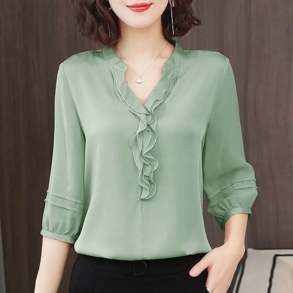 Benita -  Bluse mit V-Ausschnitt und Rüschen